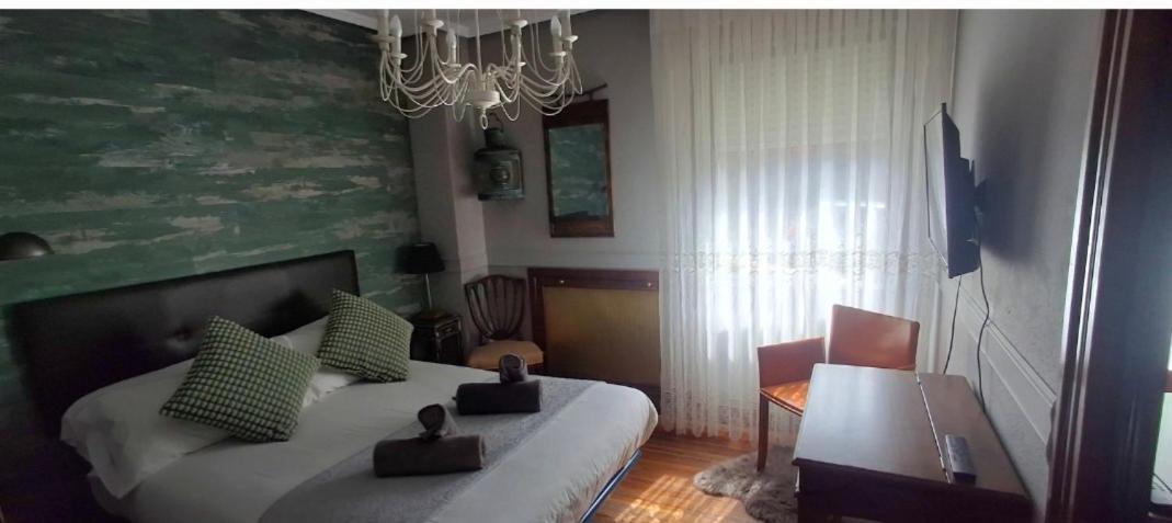 Diego'S Vintage Apartment Билбао Екстериор снимка